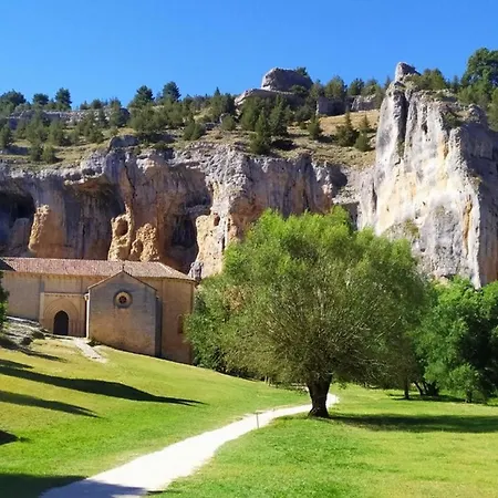 Roma Bella アパート エル・ブルゴ・デ・オスマ